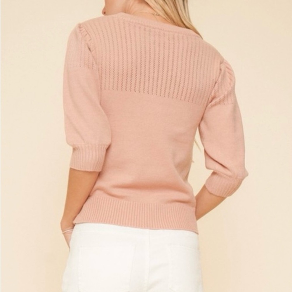 NEW!! Hem & Thread top - Picture 3 of 3